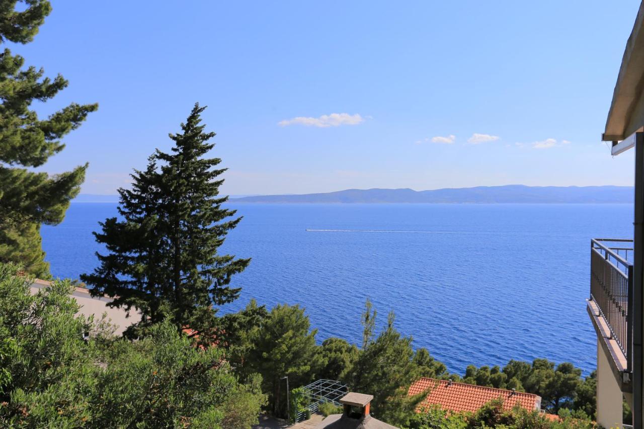Apartments With A Parking Space Brela, Makarska - 6043 Exterior photo