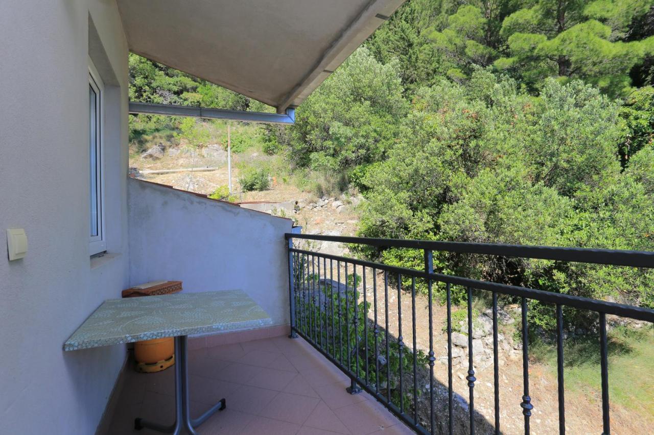 Apartments With A Parking Space Brela, Makarska - 6043 Exterior photo